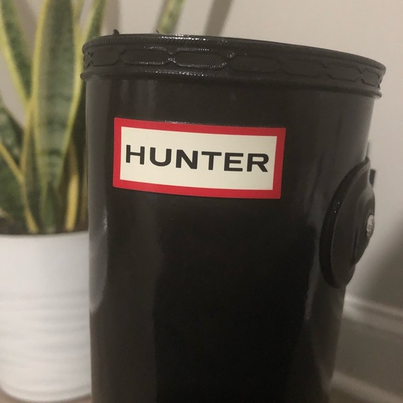 𝅺HUNTER Tall High Gloss Boots | US 7 - Picture 9 of 16